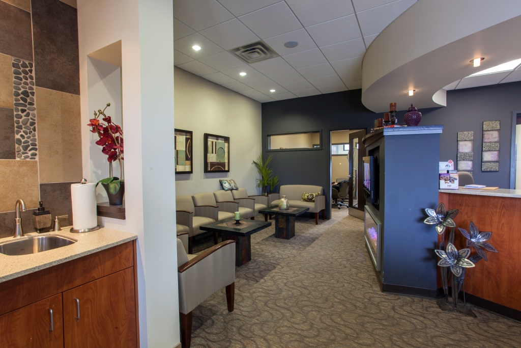 Legacy Dental | 553 40 St S #2, Lethbridge, AB T1J 4M1, Canada | Phone: (403) 329-8180