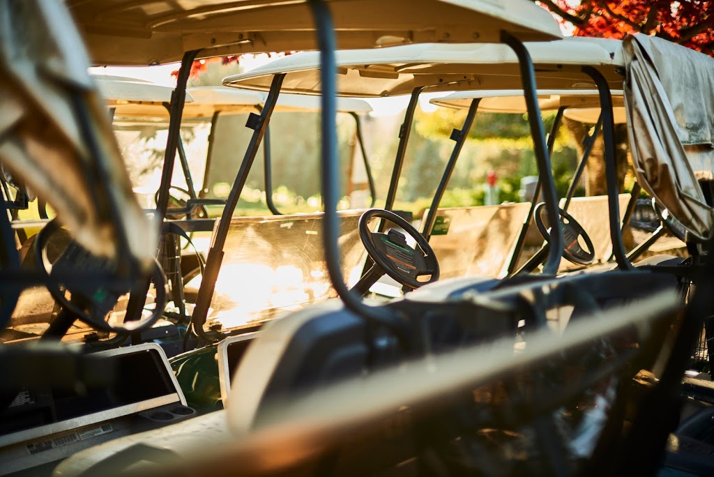 Guildford Golf & Country Club | 7929 152 St, Surrey, BC V3S 3M5, Canada | Phone: (604) 594-0282
