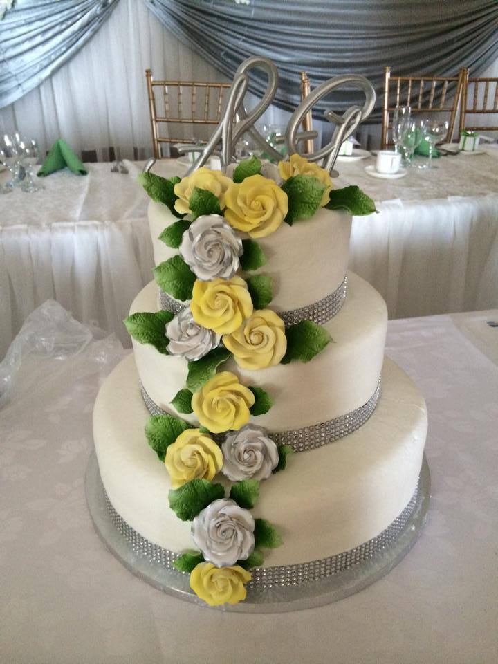 Sugar Chalet | 310 Stevenson Rd N, Oshawa, ON L1J 5M9, Canada | Phone: (905) 434-5777