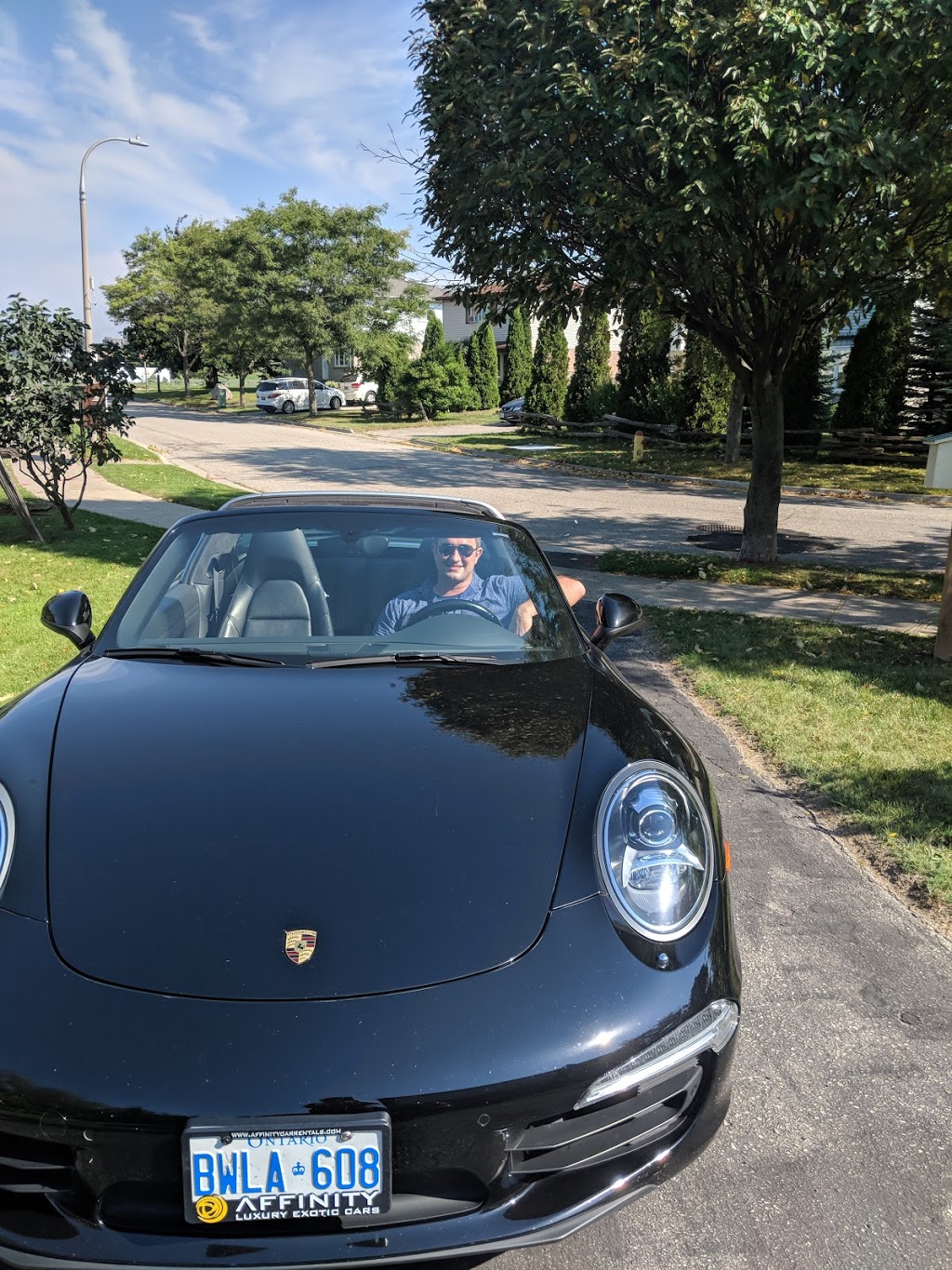 Affinity Luxury Car Rentals | 1110 Dupont St, Toronto, ON M6H 2A2, Canada | Phone: (416) 724-0724