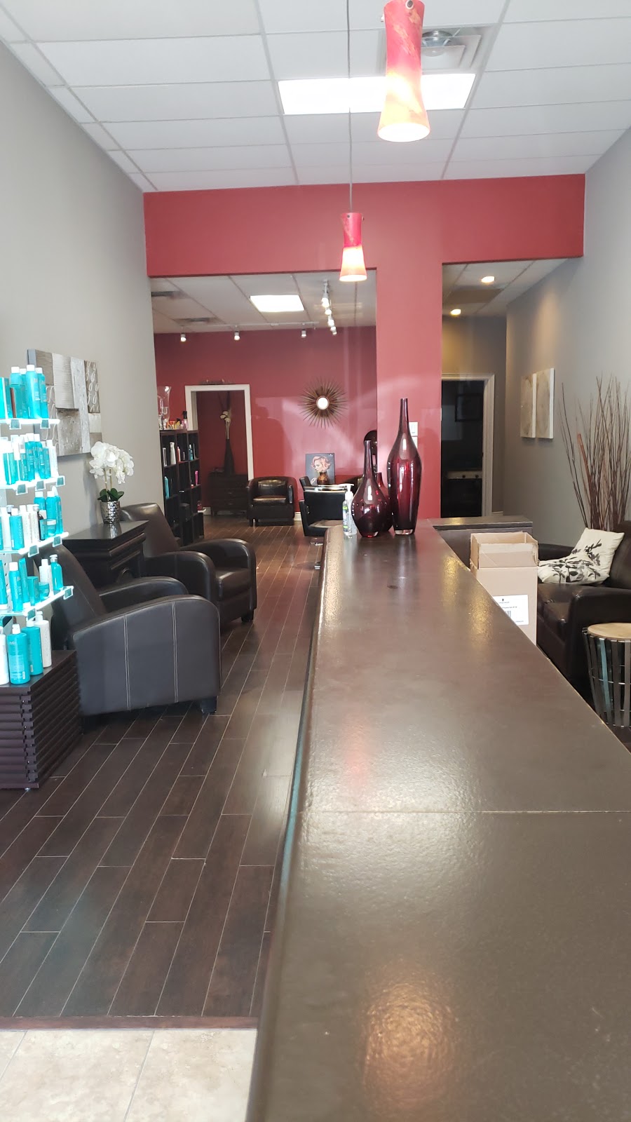 Elements Salon & Spa | 1179 Bayfield St, Midhurst, ON L0L 1X1, Canada | Phone: (705) 737-5300