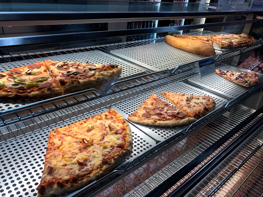 Pizza Pizza | 450 Erb St W #4, Waterloo, ON N2T 1H4, Canada | Phone: (519) 747-1111