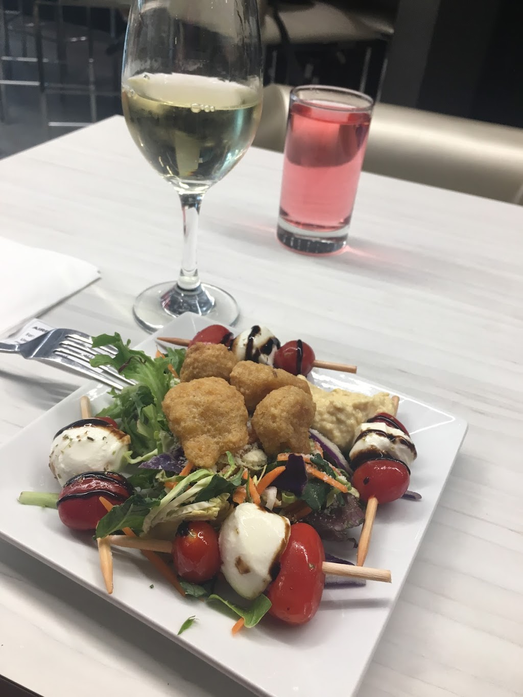 Air France-KLM lounge | Silver Dart Dr, Mississauga, ON L4W 1S9, Canada