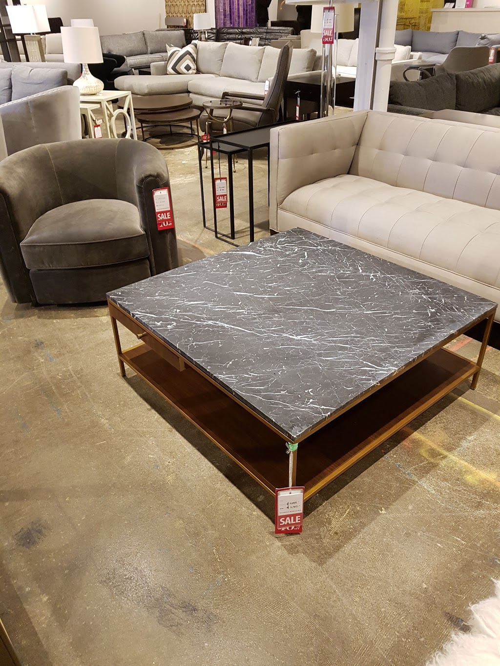 Elte Outlet | 105 Wingold Ave, North York, ON M6B 1P8, Canada | Phone: (416) 782-5558
