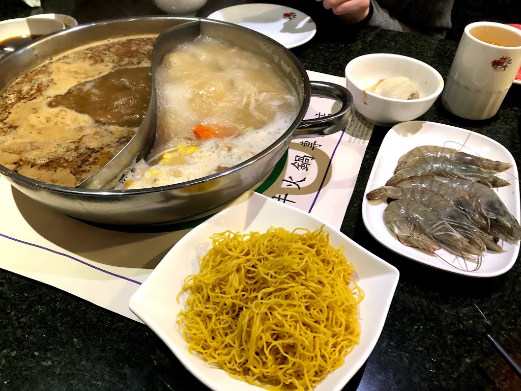 Fatty Cow Seafood Hotpot | 5108 Victoria Dr, Vancouver, BC V5P 3V2, Canada | Phone: (604) 568-6630