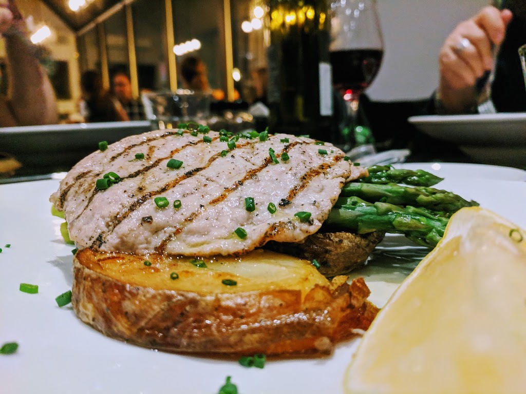 Restaurant Buon Gusto Inc | 2495 Boul Saint-Martin Est, Laval, QC H7E 4X6, Canada | Phone: (450) 663-5663