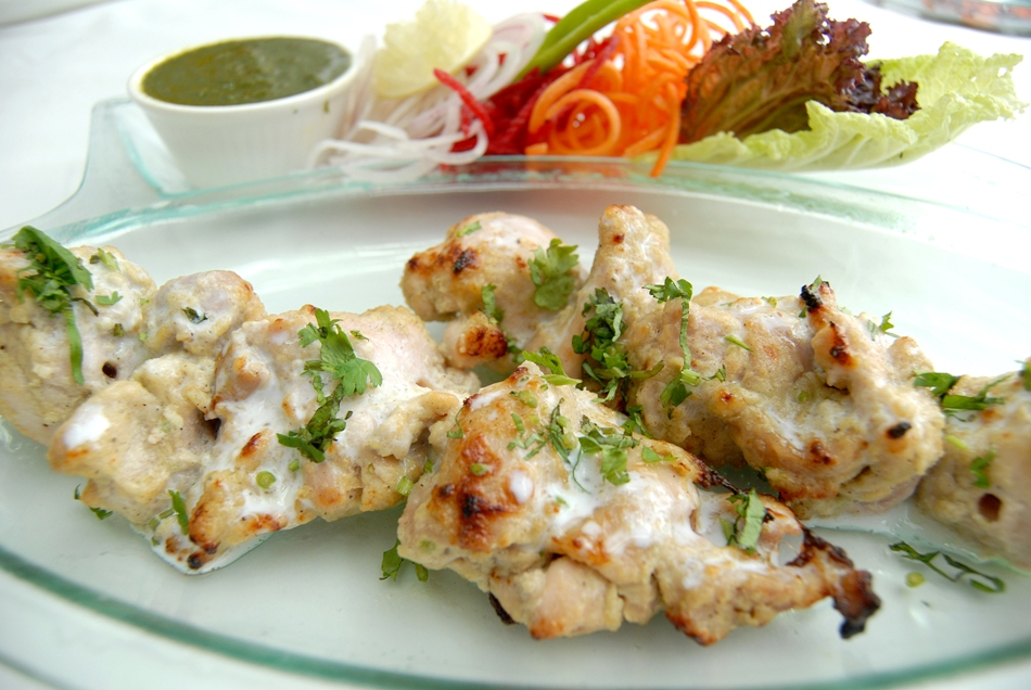 Silver Spoon Takeout and Catering | 816 Britannia Rd W #103, Mississauga, ON L5V 0A6, Canada | Phone: (905) 567-5677