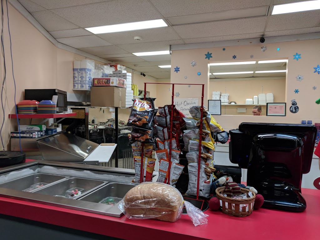 Mars Pizzeria | 210 James St, Clayton, NY 13624, USA | Phone: (315) 686-3300
