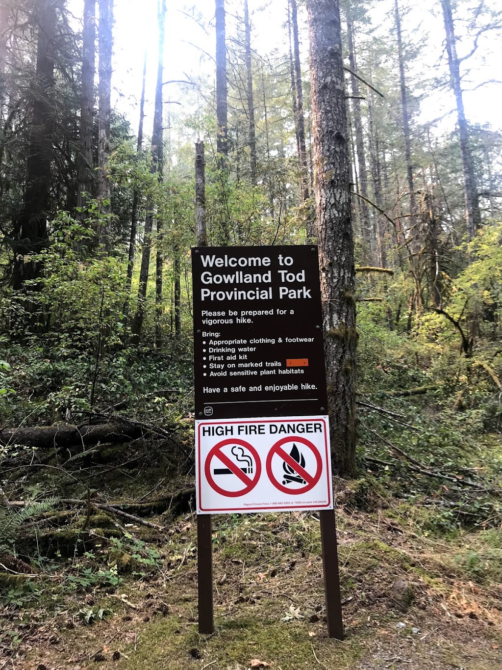 McKenzie Bight Trailhead | 54-98 Ross Durrance Rd, Victoria, BC V9E 2A3, Canada