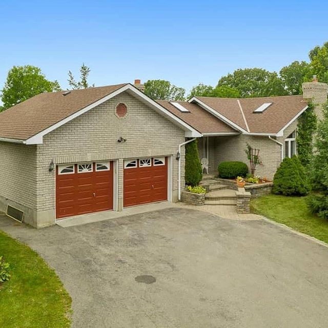 Alexandra Grant Sales Representative RE/MAX Hallmark First Group | 75 Abrams Rd, Napanee, ON K7R 3K8, Canada | Phone: (613) 888-8365