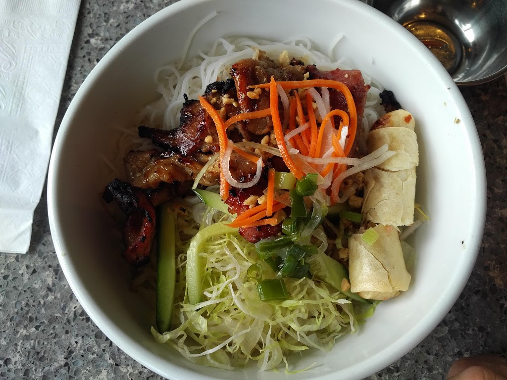 Saigon Restaurant | 1024 King St W, Hamilton, ON L8S 1L3, Canada | Phone: (905) 528-1096