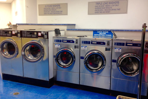 Slots Coin Laundry | 65 University Ave #14, Waterloo, ON N2J 2V9, Canada | Phone: (519) 577-6514