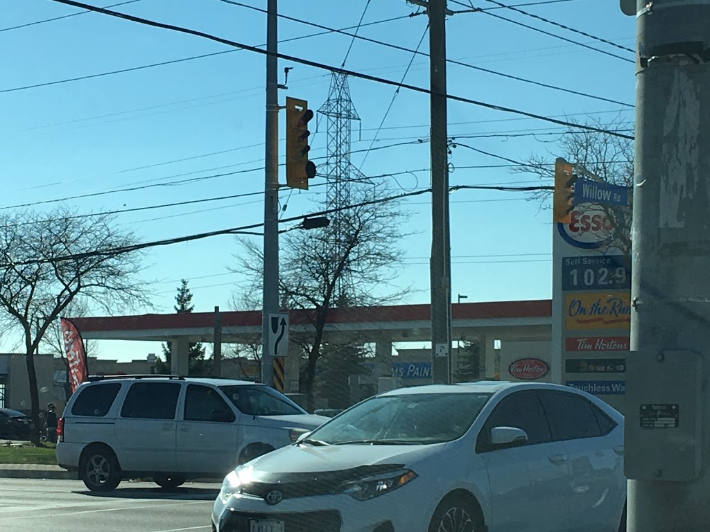 Esso | 110 Silvercreek Pkwy N, Guelph, ON N1H 7B4, Canada | Phone: (519) 829-3401