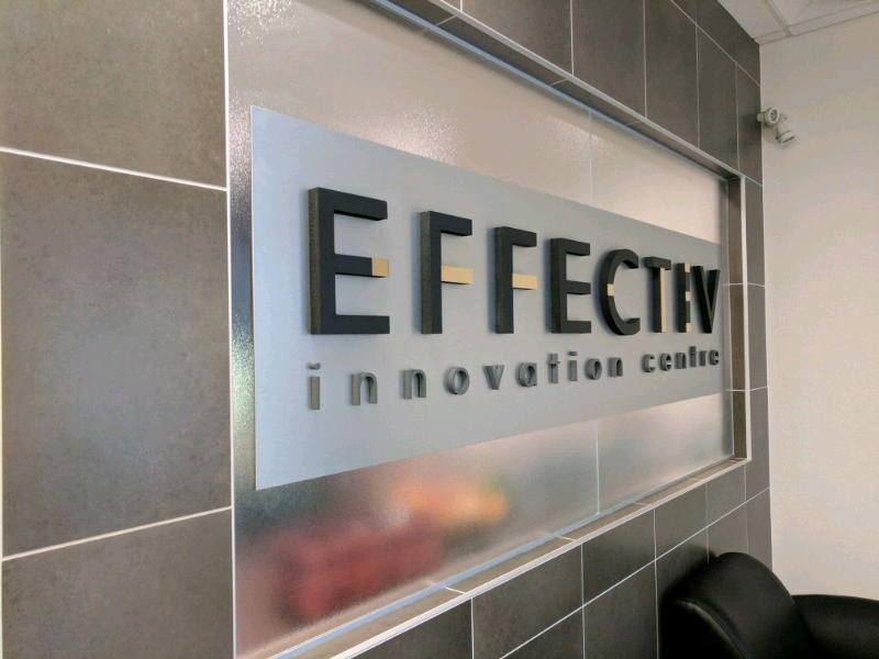 Lunar Graphics & Signs Inc. | 15 7003 30 St SE, Calgary, AB T2C 1N6, Canada | Phone: (403) 926-9246