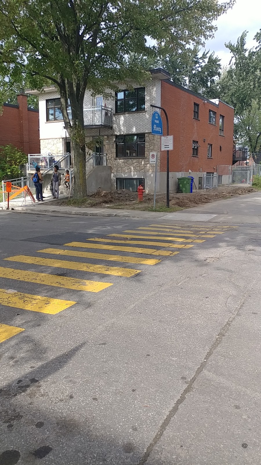 CPE Mini-Fee | 12359 Av. Monty, Montréal-Nord, QC H1G 3N9, Canada | Phone: (514) 323-5372