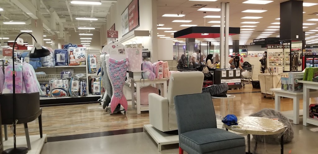 Winners & HomeSense | 12101 72 Ave, Surrey, BC V3W 2M1, Canada | Phone: (604) 501-0153
