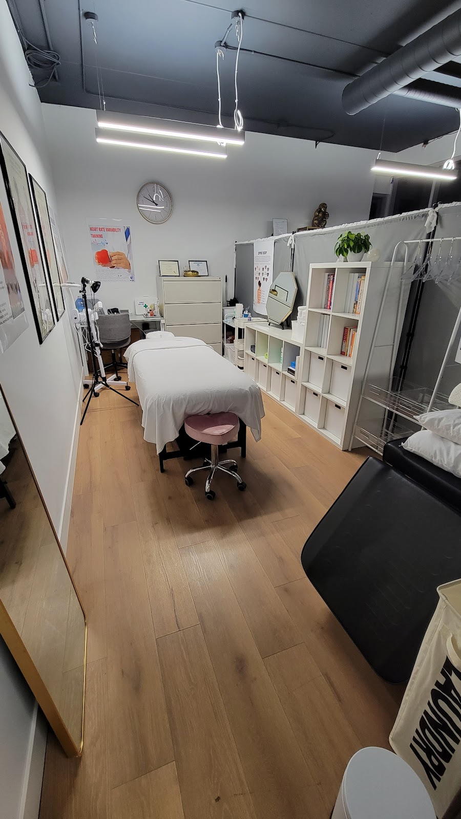 Soul Medic | 9 Woodlawn Rd E Ste 102, Guelph, ON N1H 0C1, Canada | Phone: (416) 899-4358