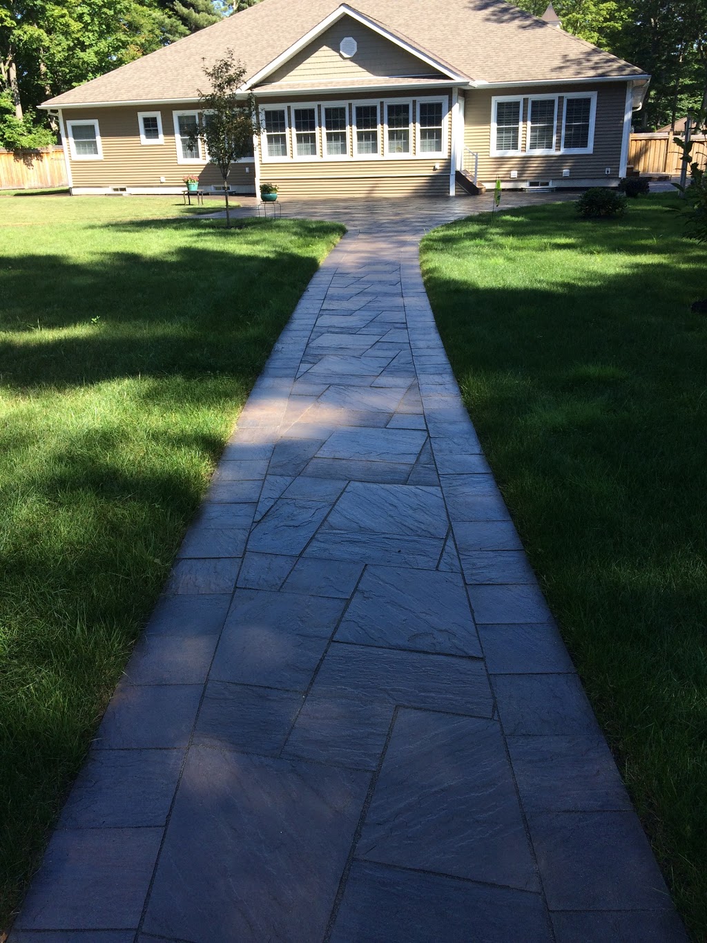 Absolute Landscape & Design Ltd. | 1348 ON-118 E, Bracebridge, ON P1L 1T5, Canada | Phone: (705) 640-0574