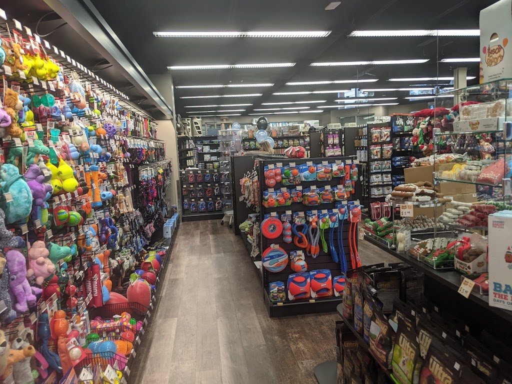 Pet Valu | 7423 ON-26, Stayner, ON L0M 1S0, Canada | Phone: (705) 617-1222
