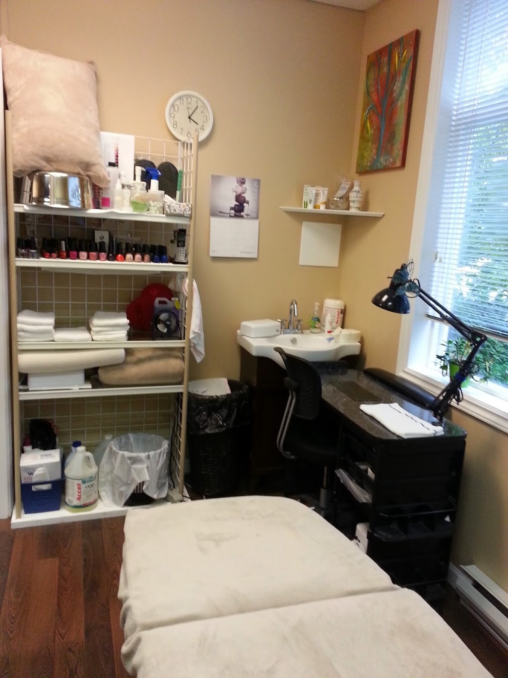 Fringe Styling Salon Ltd | 44 Queens Rd, Duncan, BC V9L 2W4, Canada | Phone: (250) 748-2121