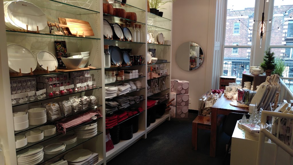 Zone Maison | 4246 R. Saint-Denis, Montréal, QC H2J 2K8, Canada | Phone: (514) 845-3530