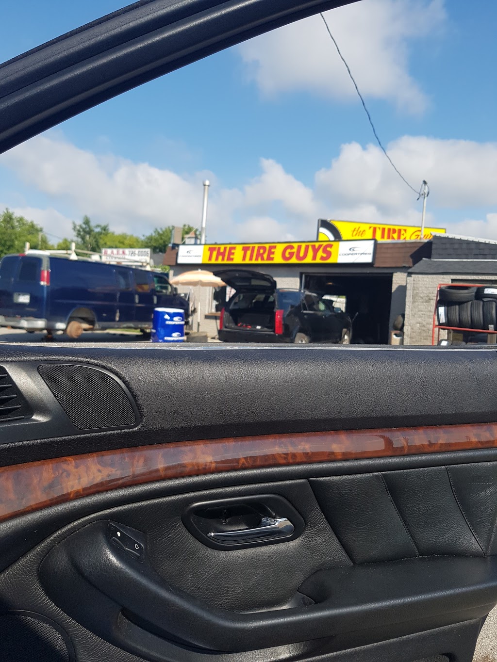 The Tire Guys | 692 Dunlop St W, Barrie, ON L4N 9X1, Canada | Phone: (705) 721-0264