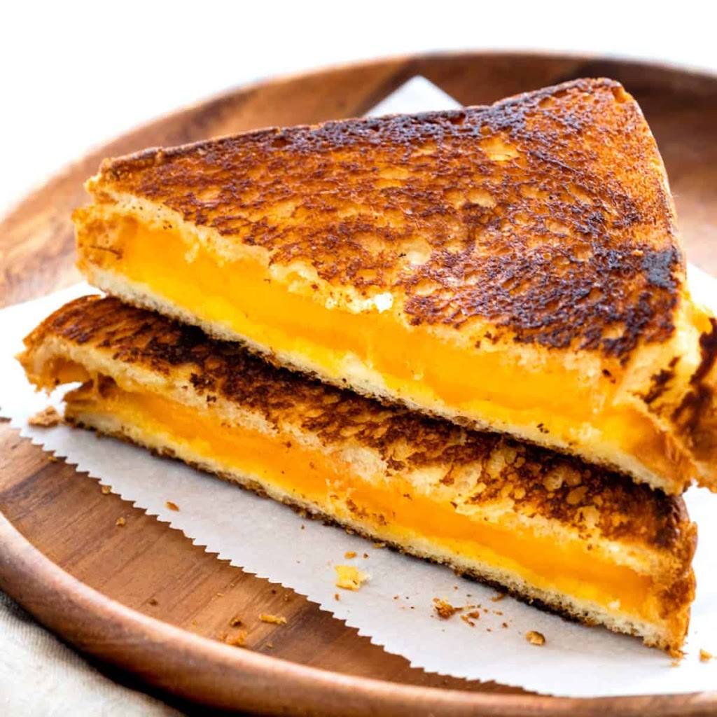 DeliKat Café | 277 Sparks St., Ottawa, ON K1R 7X9, Canada | Phone: (613) 235-7232
