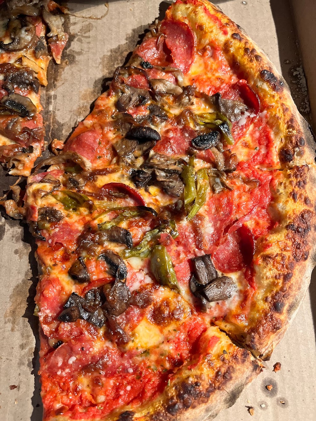 Frankies Italian | 892 Queen St E, Toronto, ON M4M 1J3, Canada | Phone: (647) 351-2524