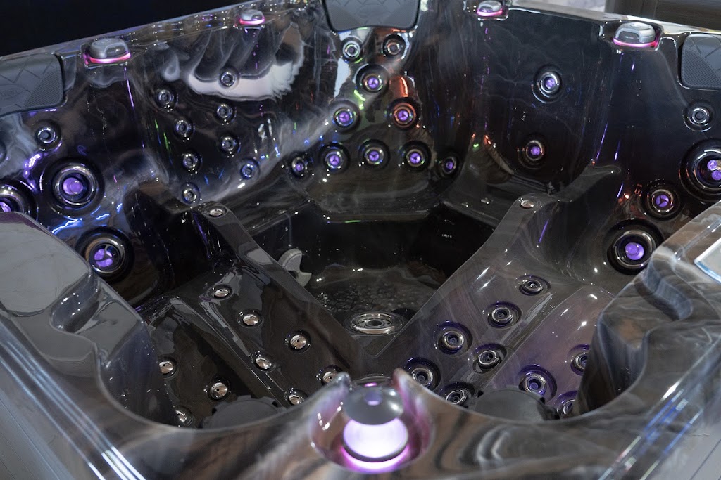 Spas POSEIDON | 1216 Rue Labadie, Longueuil, QC J4N 1C7, Canada | Phone: (450) 468-7378