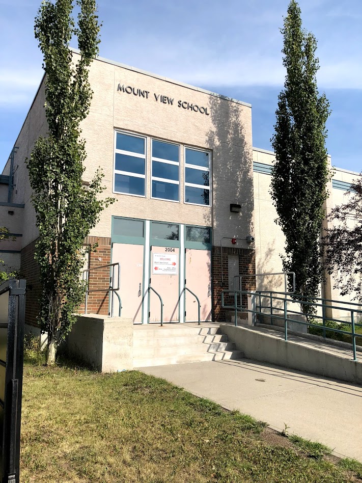 Mount View School | 2004 4 St NE, Calgary, AB T2E 3T8, Canada | Phone: (403) 777-6300