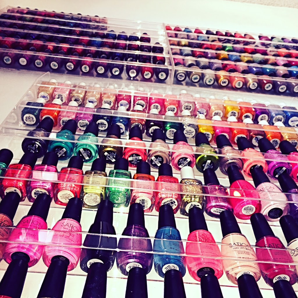 Vien Exotic Nails And Spa | 2353 Lakeshore Rd W, Oakville, ON L6L 1H4, Canada | Phone: (905) 769-3229