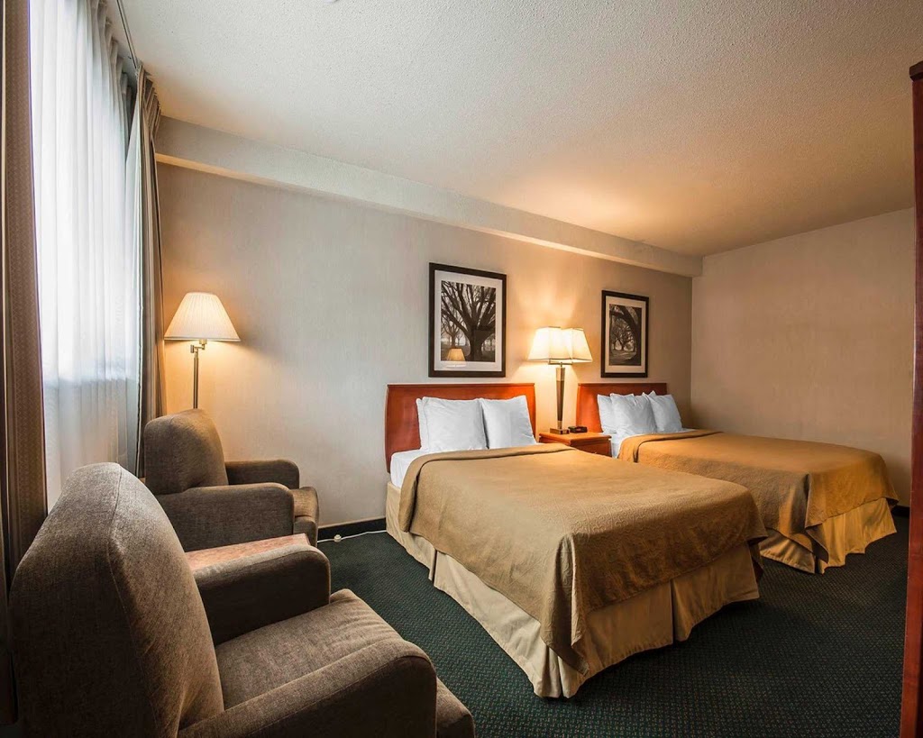 Econo Lodge | 21735 Lougheed Hwy, Maple Ridge, BC V2X 2S2, Canada | Phone: (604) 463-5111