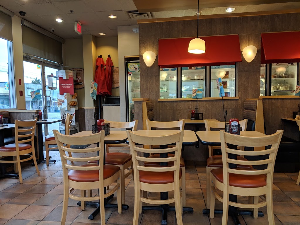 Dairy Queen Grill & Chill | 4990 Victoria Dr, Vancouver, BC V5P 3T6, Canada | Phone: (604) 321-3855