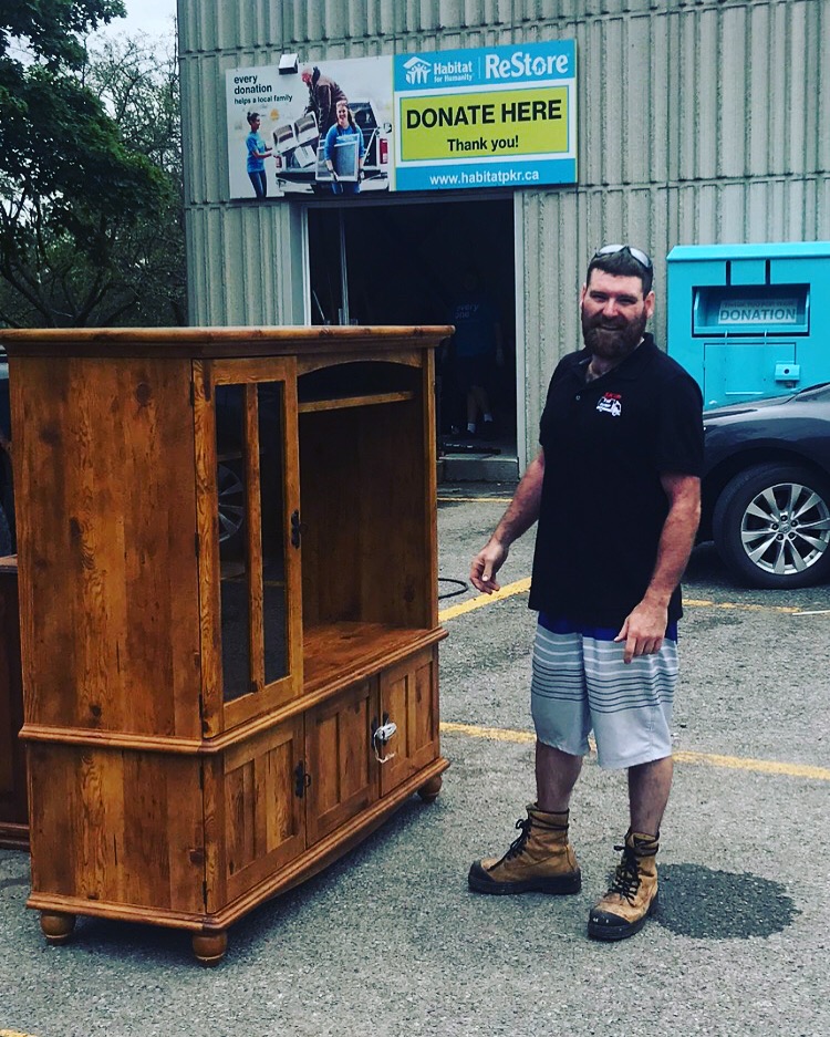Skip The Dump - Junk Removal Service & Demolition | 276 Wolfe St, Peterborough, ON K9J 3M5, Canada | Phone: (705) 931-2551