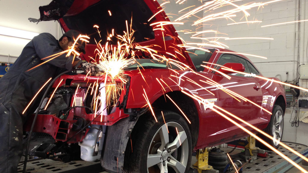 Collision Plus Autobody Ltd. | 1208 Central Ave, Saskatoon, SK S7N 2H2, Canada | Phone: (306) 373-3303