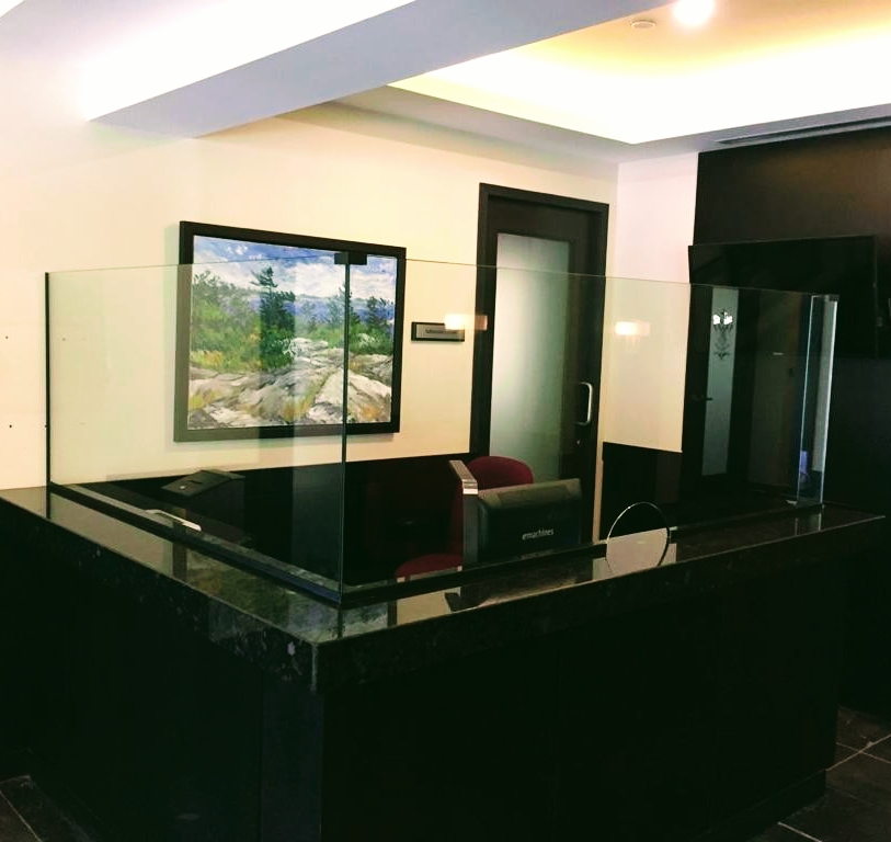 Canada Glass & Mirror Company | 155 Bentworth Ave, North York, ON M6A 1P6, Canada | Phone: (416) 245-7032