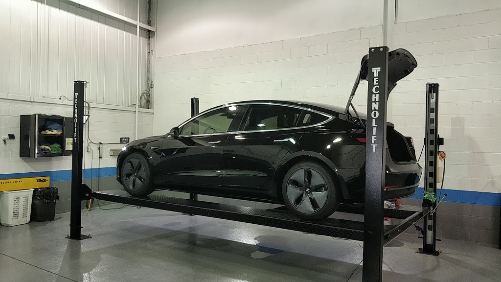 Mobile Pro Detailing | 2050 Speers Rd #3, Oakville, ON L6L 2X8, Canada | Phone: (416) 951-1749