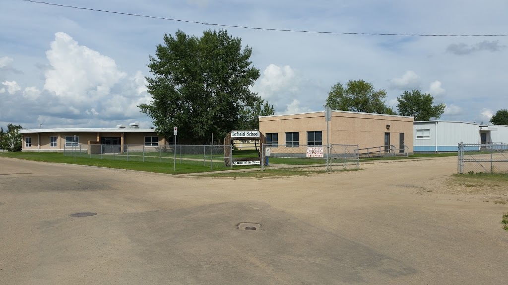 Tofield School | 4824 58 Ave, Tofield, AB T0B 4J0, Canada | Phone: (780) 662-3133