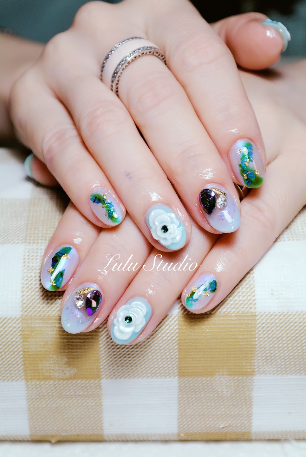 Lulu Studio | 4315 Major Mackenzie Dr E, Markham, ON L6C 1K4, Canada | Phone: (416) 904-2812