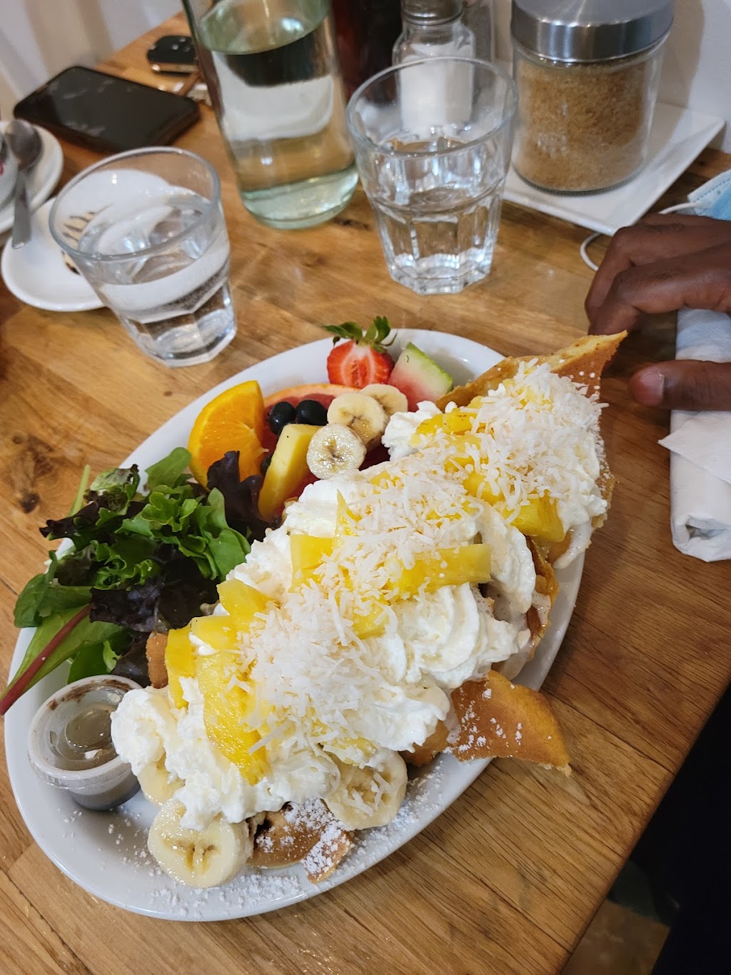 Starving Artist | 810 College St, Toronto, ON M6G 1C8, Canada | Phone: (647) 348-1133