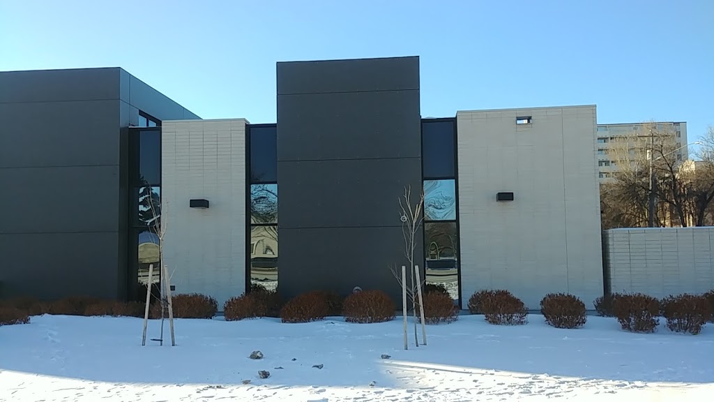 Manitoba Public Insurance | 1284 Main St, Winnipeg, MB R2W 3T3, Canada | Phone: (204) 985-7000