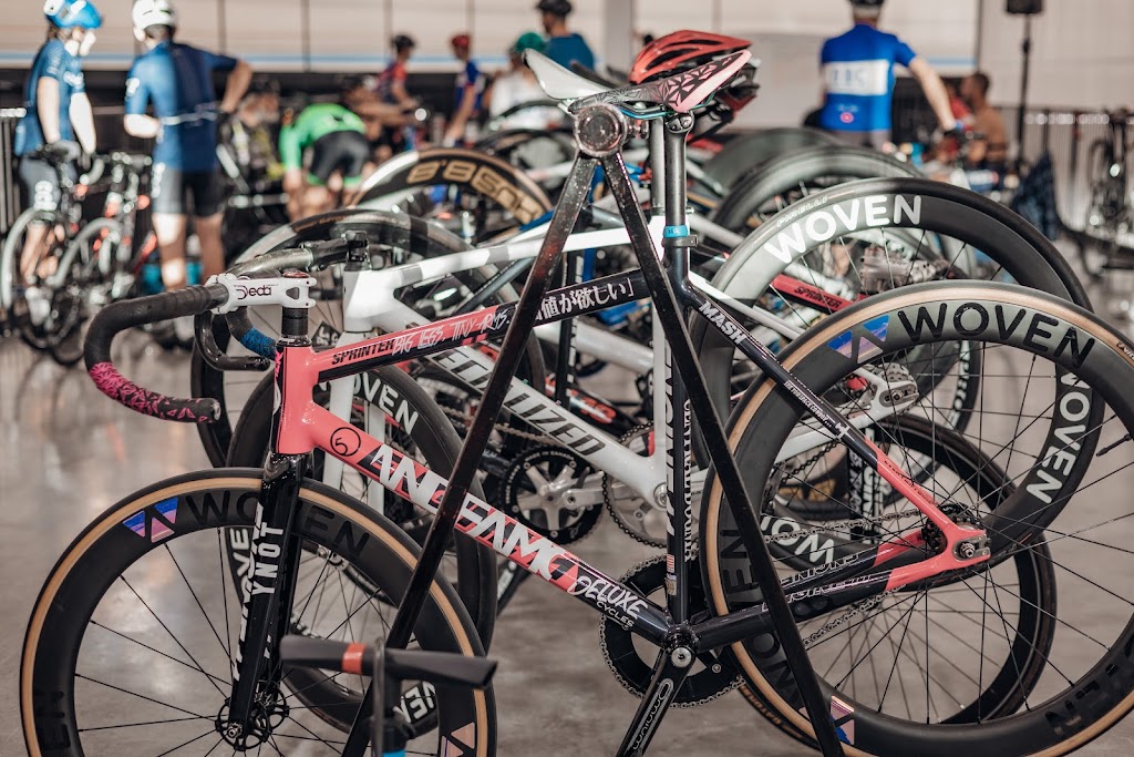Vélodrome Sylvan Adams - Centre Multisports Desjardins | 400 Rue Shefford, Bromont, QC J2L 3E7, Canada | Phone: (450) 534-3333