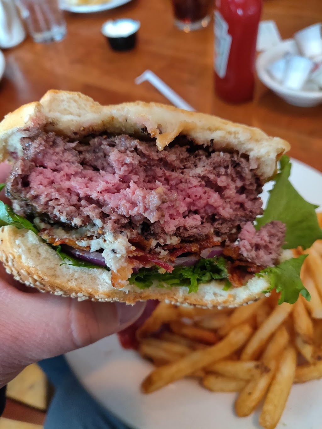 North Star Tavern | 7340 Seneca St, East Aurora, NY 14052, USA | Phone: (716) 805-7117