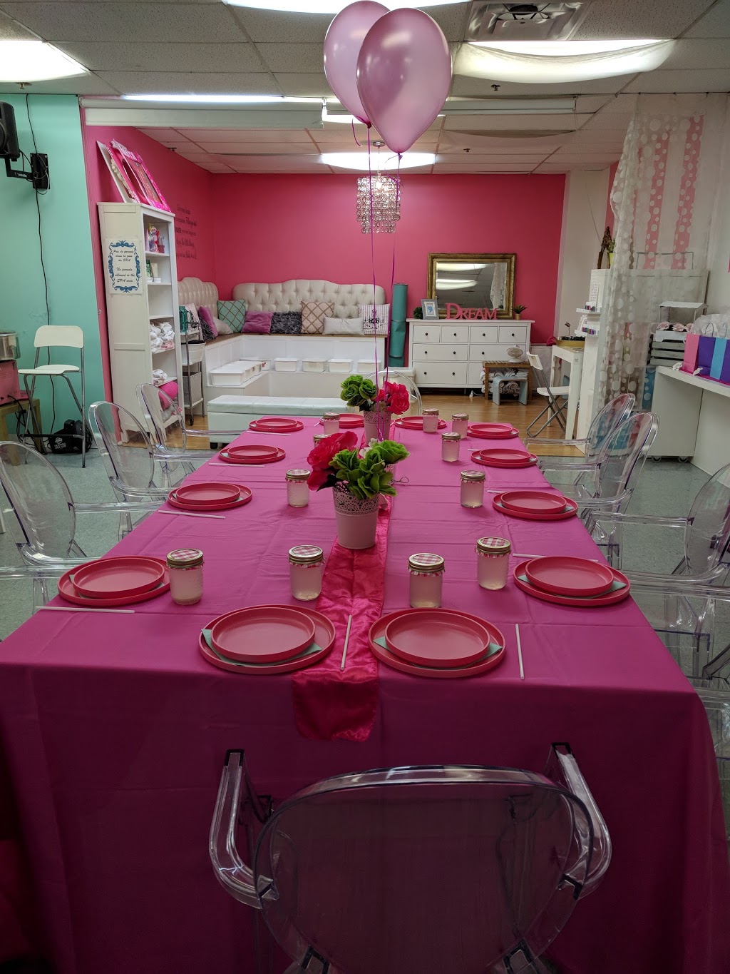 Club Enfants & Fiesta Inc | 5305 Boul Notre-Dame #100C, Laval, QC H7W 4T8, Canada | Phone: (514) 979-8939