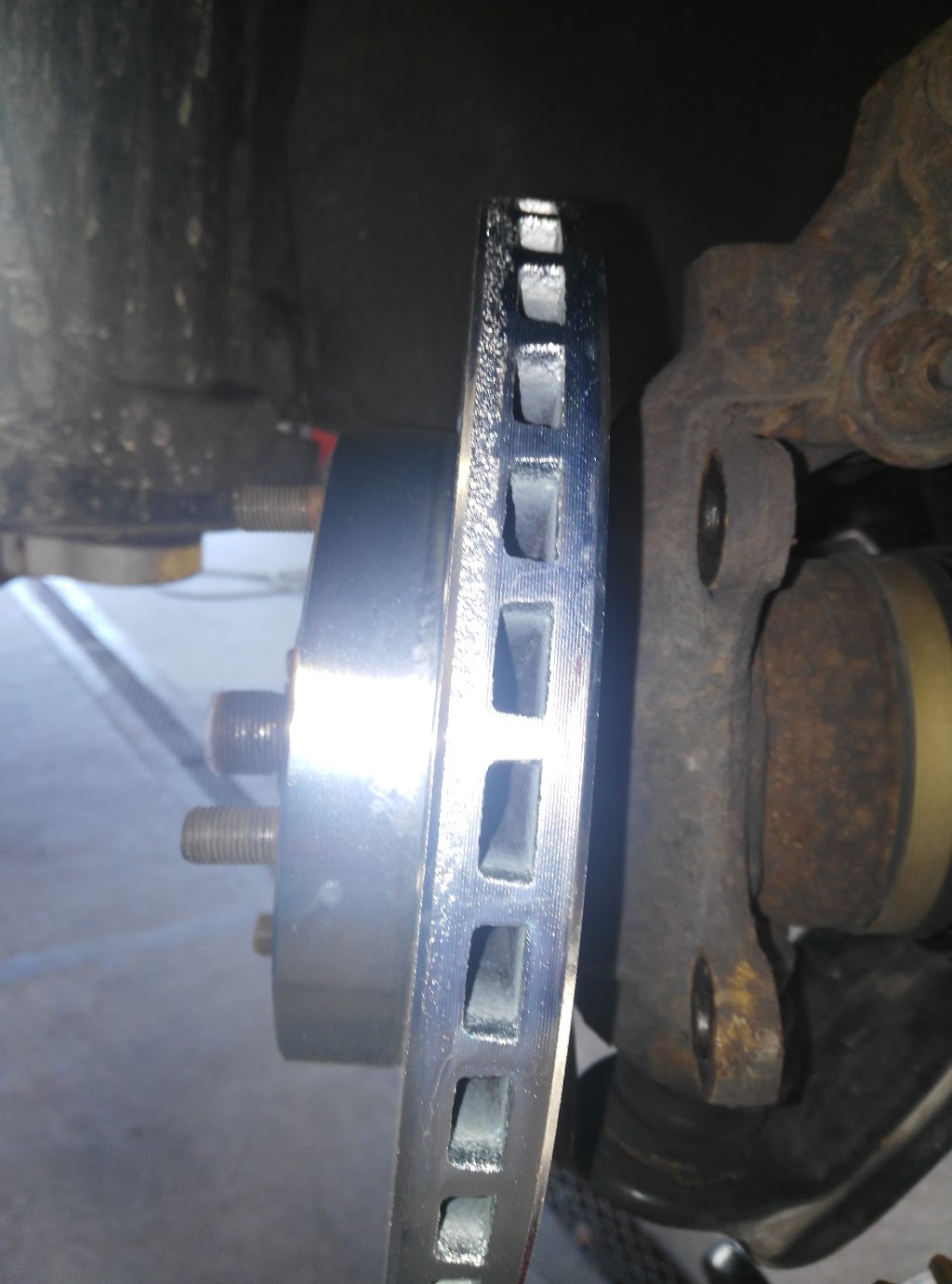 Elizabeth A&M Auto Services / Collision | 33 Elizabeth St, Guelph, ON N1E 2X1, Canada | Phone: (519) 766-0888