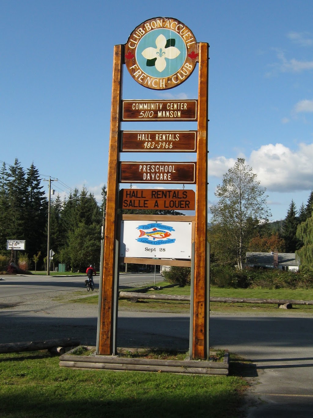Club Bon Accueil | 5110 Manson Ave, Powell River, BC V8A 3P1, Canada | Phone: (604) 483-3966