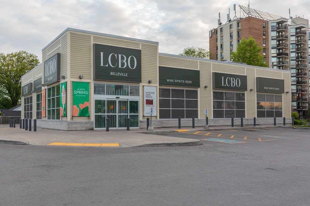 LCBO | 400 Dundas St E, Belleville, ON K8N 1E8, Canada | Phone: (613) 962-1342