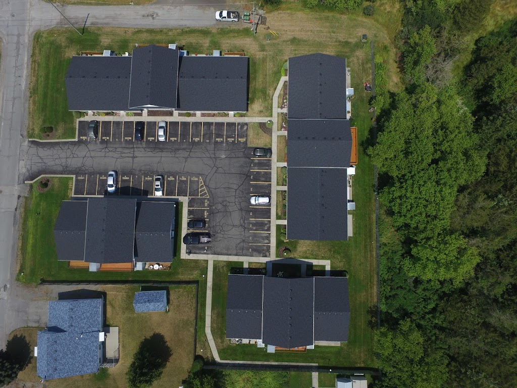 Flawless Roofing | 121 Dundas St E, Belleville, ON K8N 1C3, Canada | Phone: (613) 403-1838
