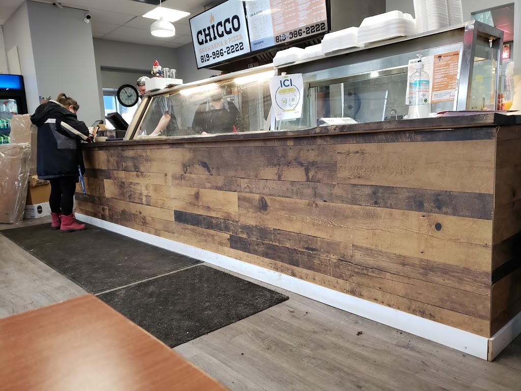 Chicco pizza Buckingham | 1009 Chem. de Masson Unit 3, Gatineau, QC J8M 1R4, Canada | Phone: (819) 986-2222