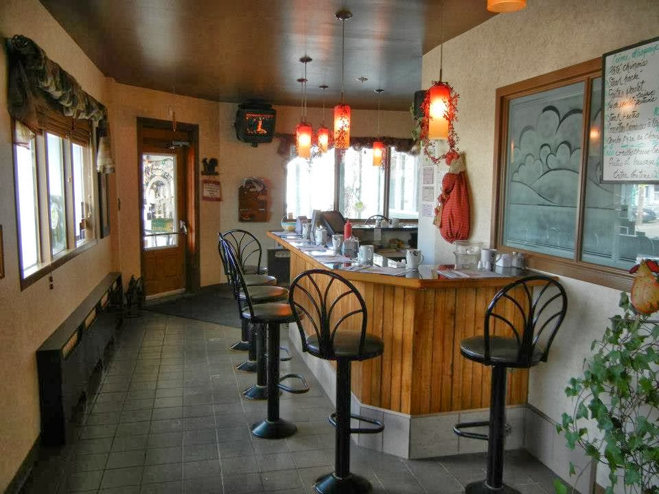Restaurant Le Jaseur | 642 Rue Laurier, Lyster, QC G0S 1V0, Canada | Phone: (819) 389-1241